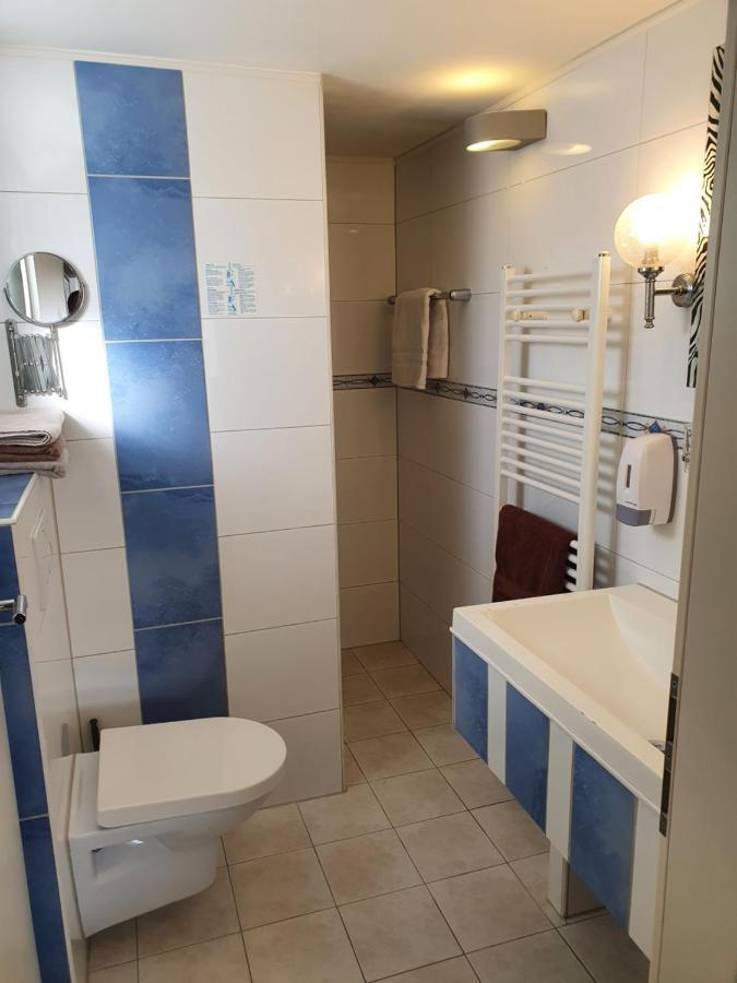T&K Appartements บาดฮอมบูร์ก ฟอร์ แดร์เฮอเฮอ ภายนอก รูปภาพ