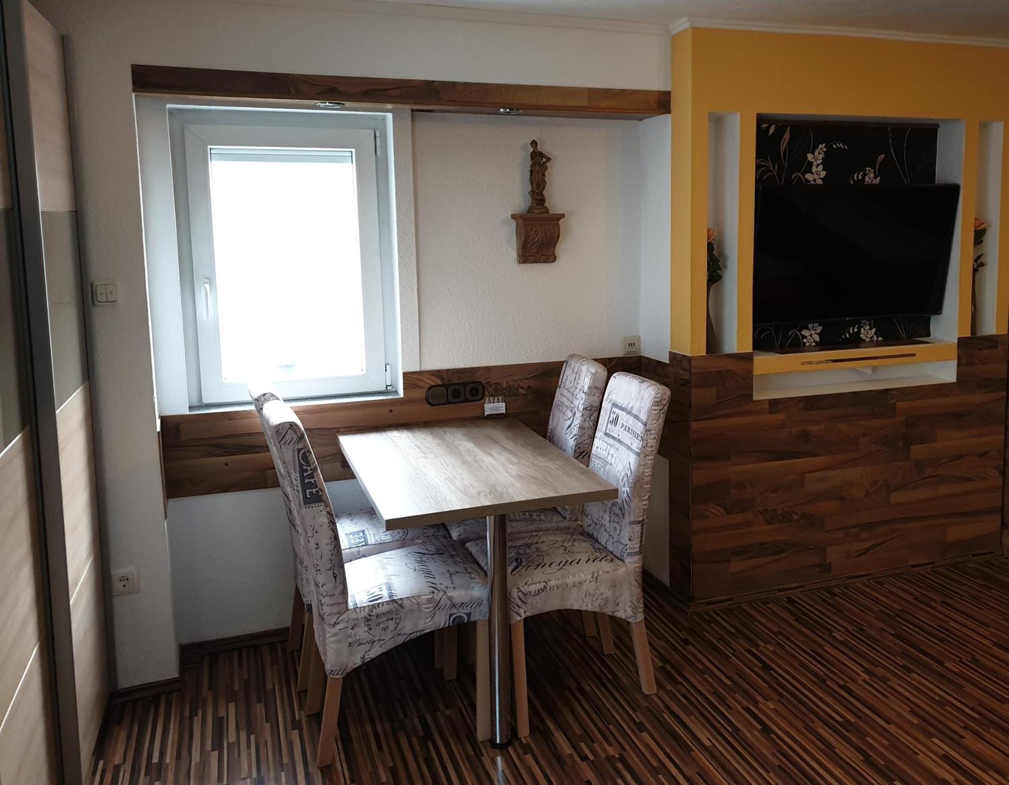 T&K Appartements บาดฮอมบูร์ก ฟอร์ แดร์เฮอเฮอ ภายนอก รูปภาพ