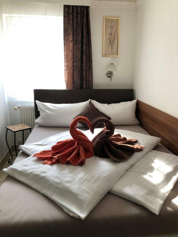 T&K Appartements บาดฮอมบูร์ก ฟอร์ แดร์เฮอเฮอ ภายนอก รูปภาพ